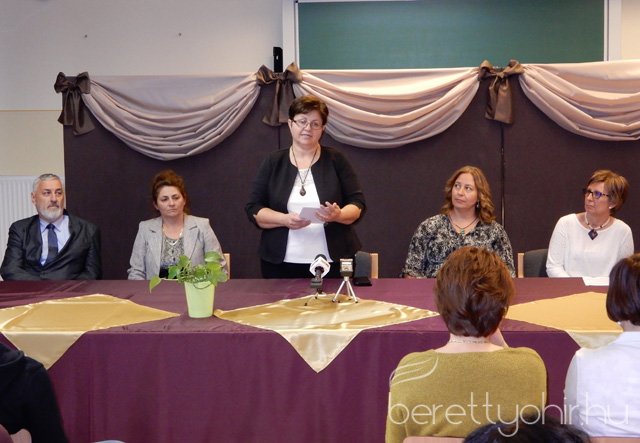 Mintakórtermet avattak 12